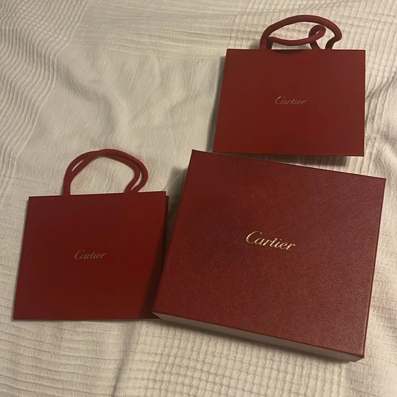 Cartier box and 2 litte bags - Picture 3 of 3